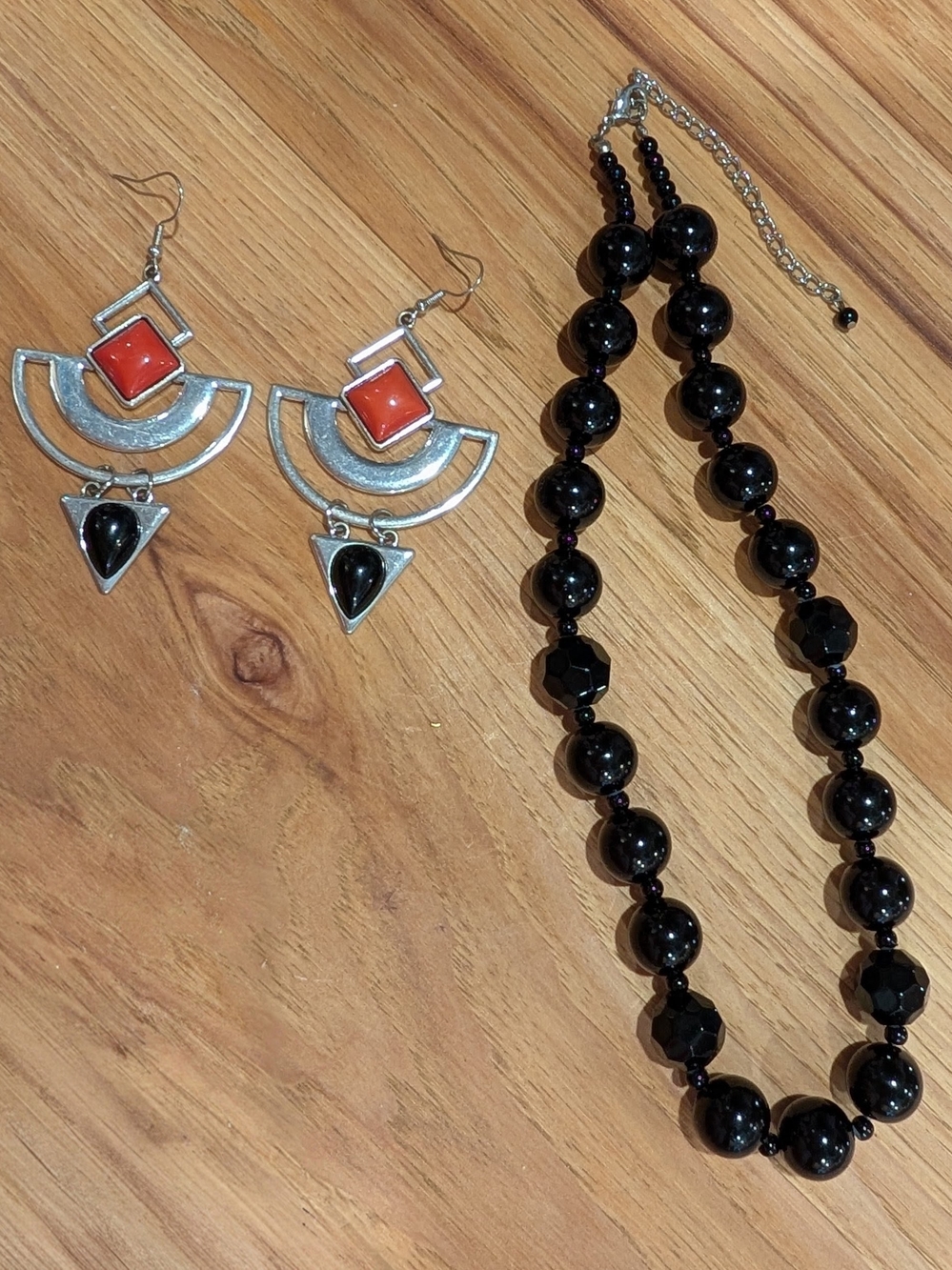 Black Glass Bead Necklace and Silver-Tone Earrings Set with Black And Res Stones